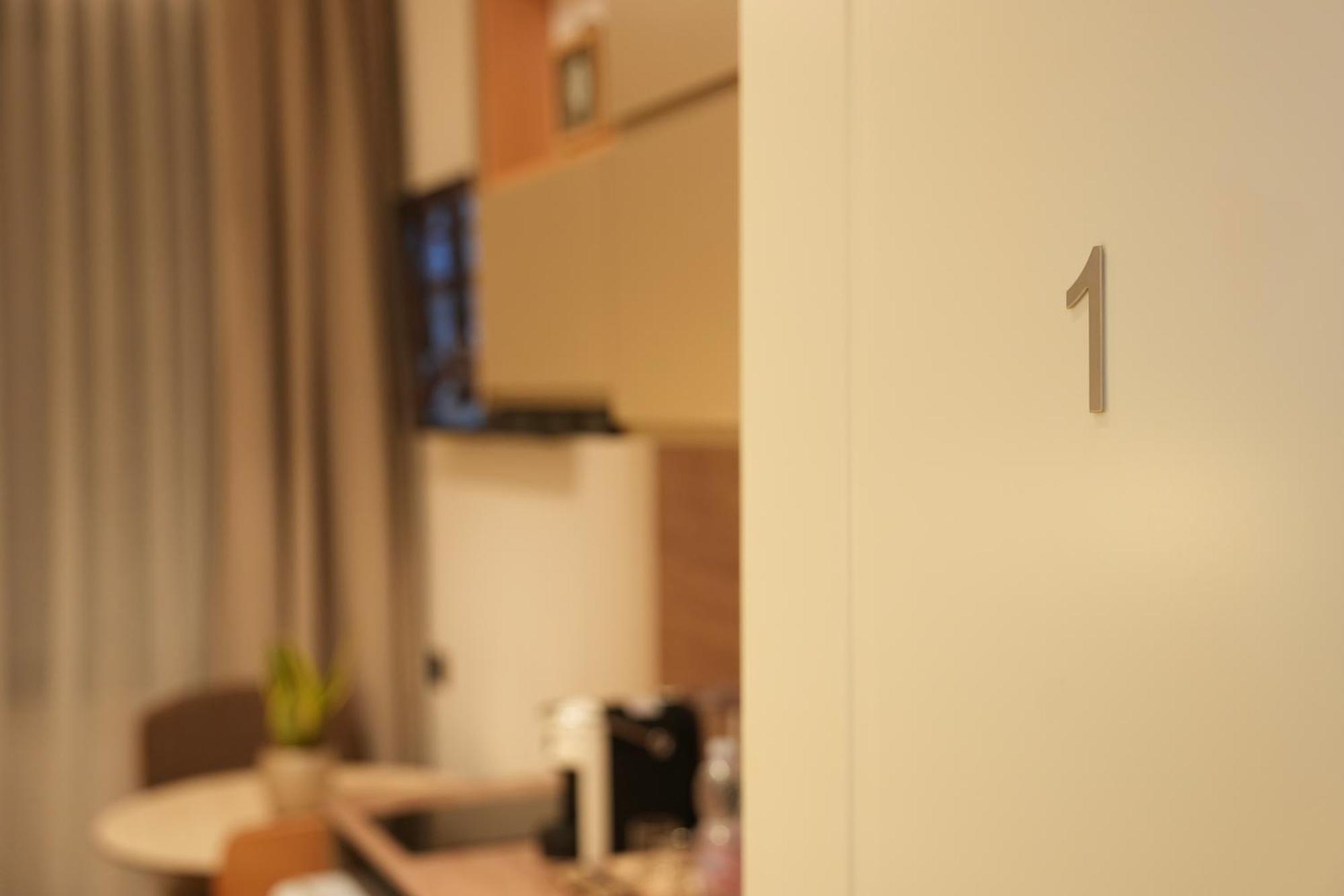 Nea Deluxe Apart-Hotel Tirana Exteriér fotografie